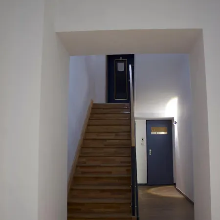 Otel Mooncity & Boardinghouse Düsseldorf