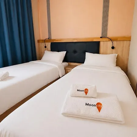 Hotell Mooncity & Boardinghouse *