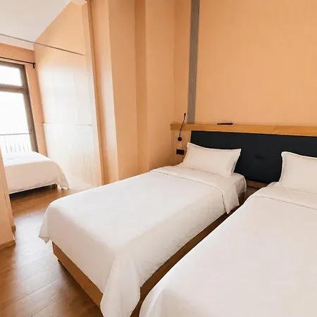 Mooncity Hotel&boardinghouse Düsseldorf